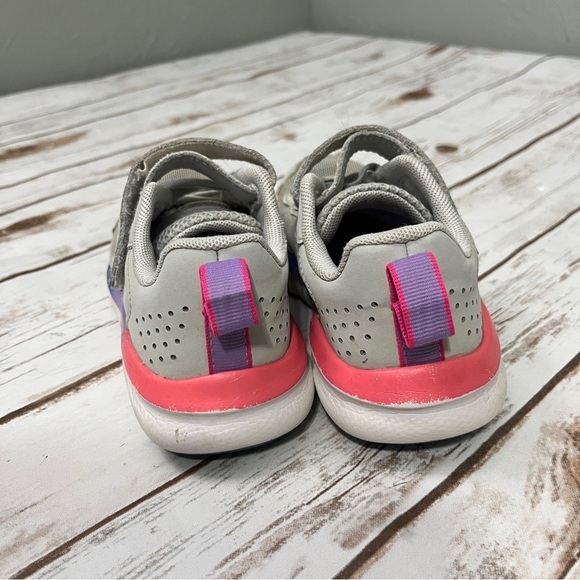 Under Armour Girls Sneakers Size 1 Velcro Closure UA Assert sneaker shoe - Picture 8 of 10